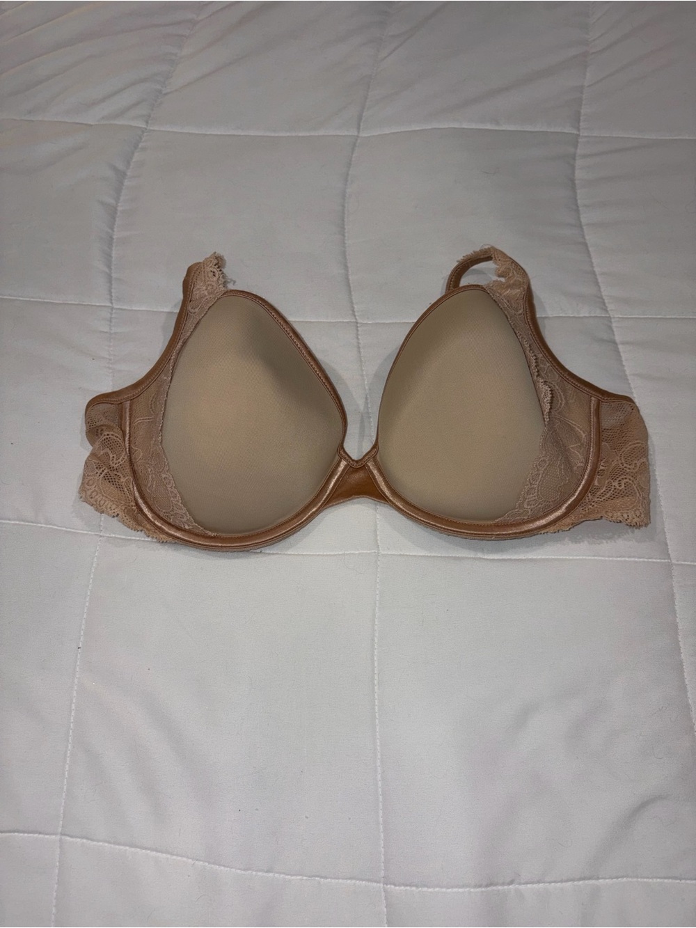 Victoria's Secret Beige Lace Underwire ipex Bra